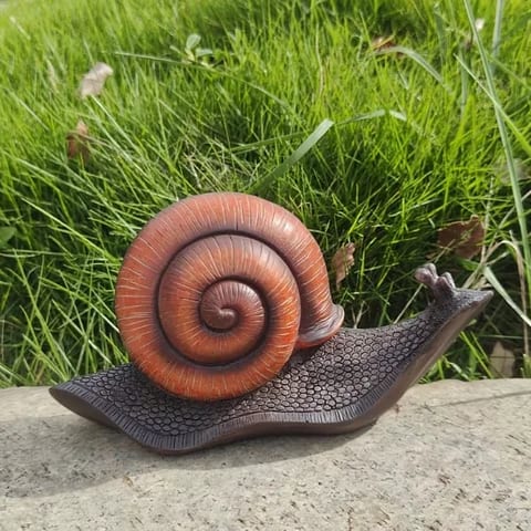 Hanging Snail Figurine Resin Snail Ornament for Tree Garden Decor