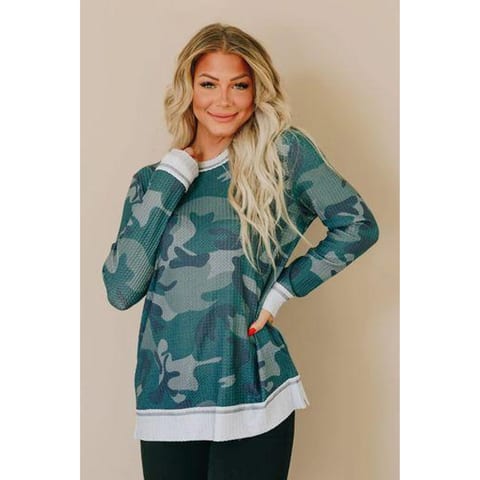 TD Women's All You Need Is Camo Thermal Top for Comfort and Style