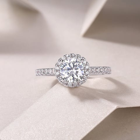 1Hug Your Lover With A Large Diamond Ring Luxury Fashion Set With Moissanite