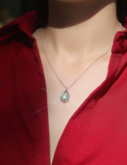 1Dynamic - A Fashionable And Trendy Jewelry Necklace Pendant Set With 1-carat