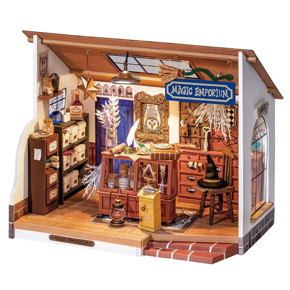 Robotime Rolife Toys Gifts Wood Crafts DG155 Kiki's Magic Emporium DIY, product photo
