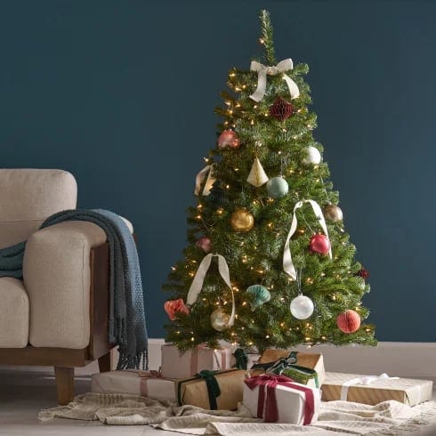 ULDia 4.5' Hinged Artificial Christmas Tree 200 Clear Pre-Lit LED Lights High, product photo