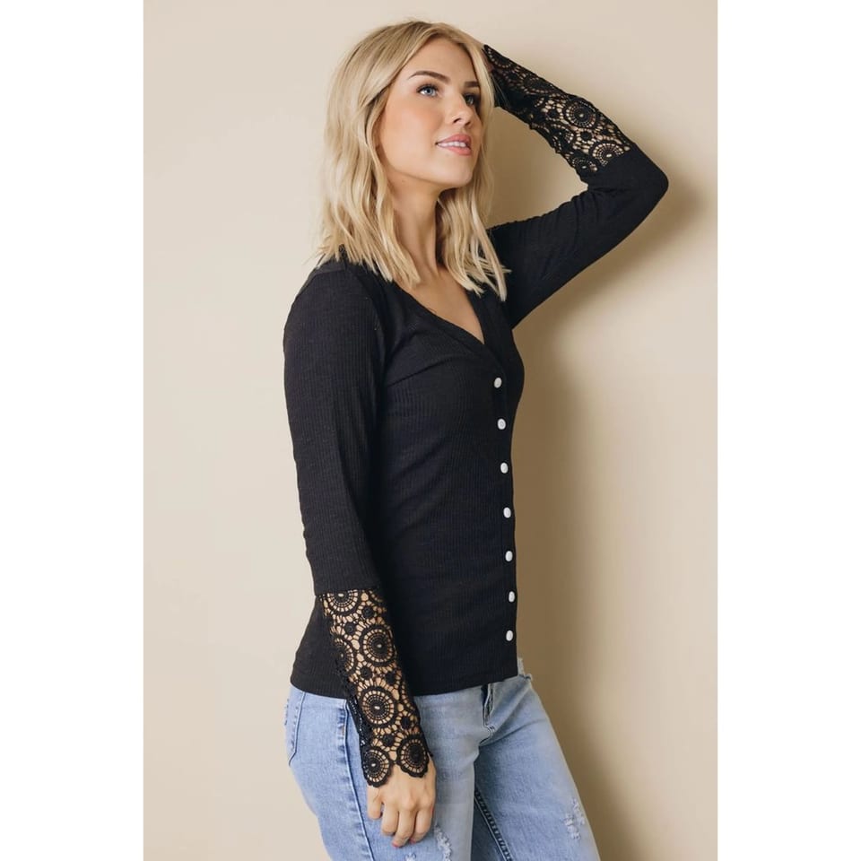 TD Dalma Women's Long Sleeve Lace Knit Top, product photo