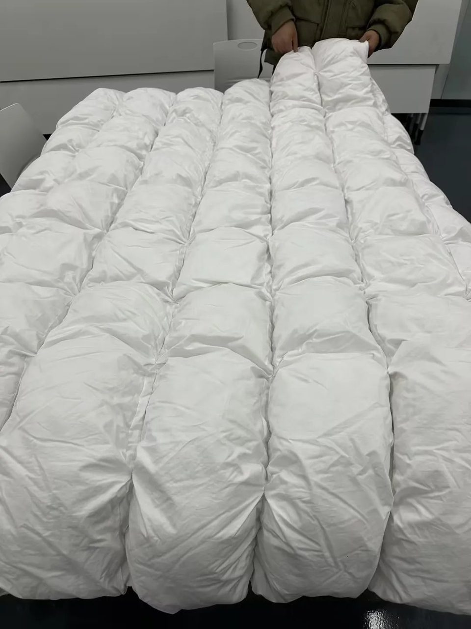 Hybrid Weighted Quilted Comforter 72 48 Inch 15lbs Soft Breathable Blanket for, product photo