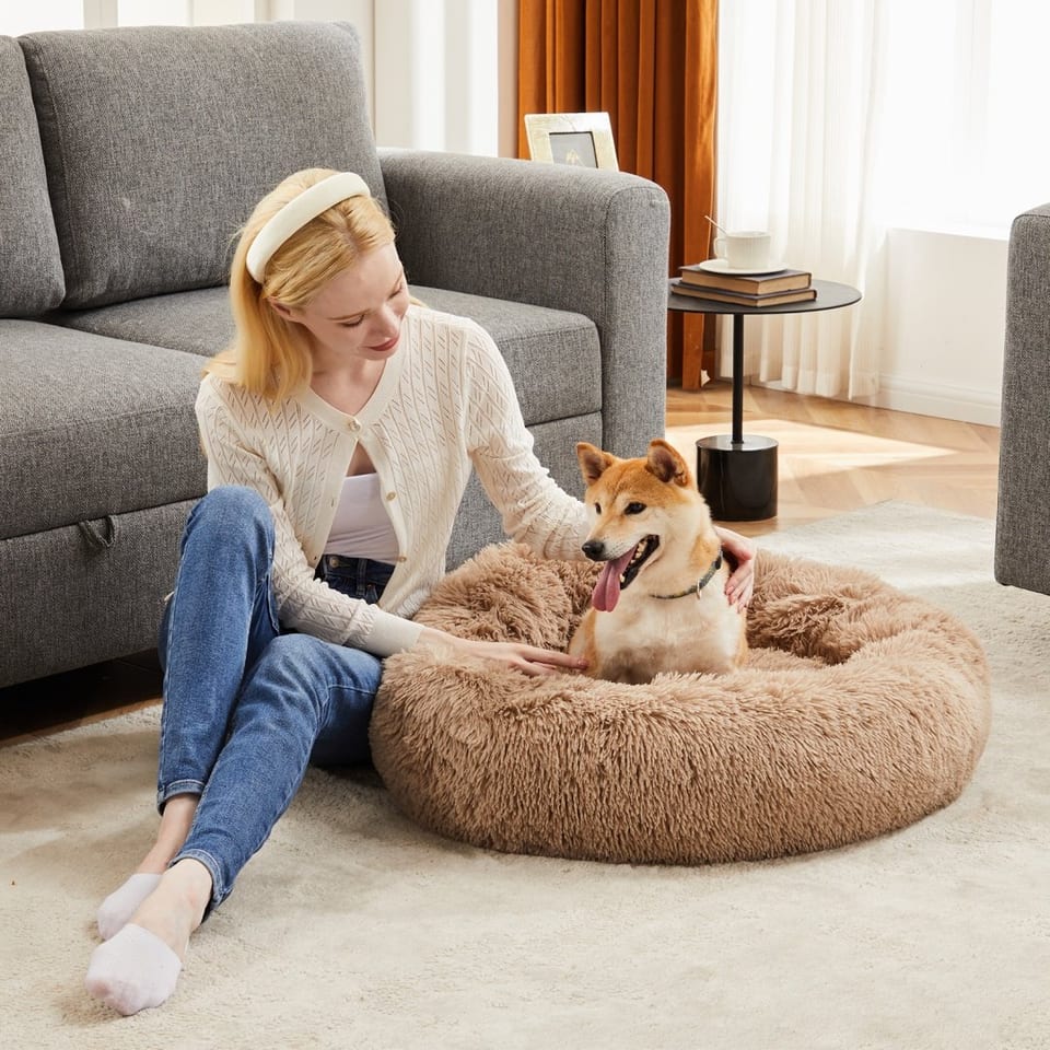 24 Inch Anti-Slip Round Fluffy Plush Faux Fur Cat Bed, Fits Up To 25 Lbs Pets, product photo